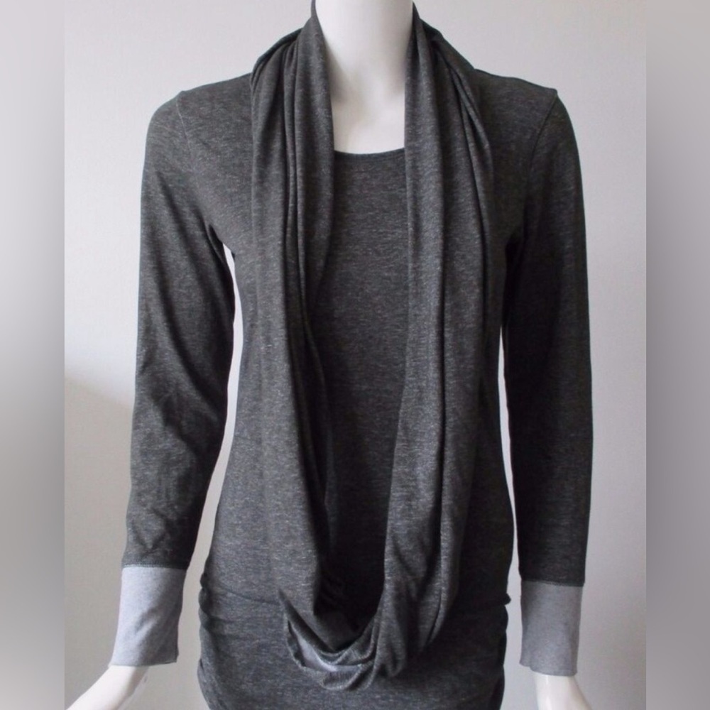 Lucy Activewear Dark Gray Attached Scarf Top | Size Medium